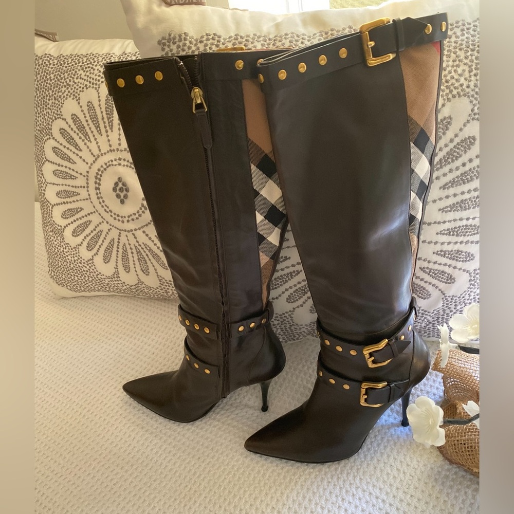 Burberry Black and Brown Plaid Heeled Boots - Picture 8 of 11